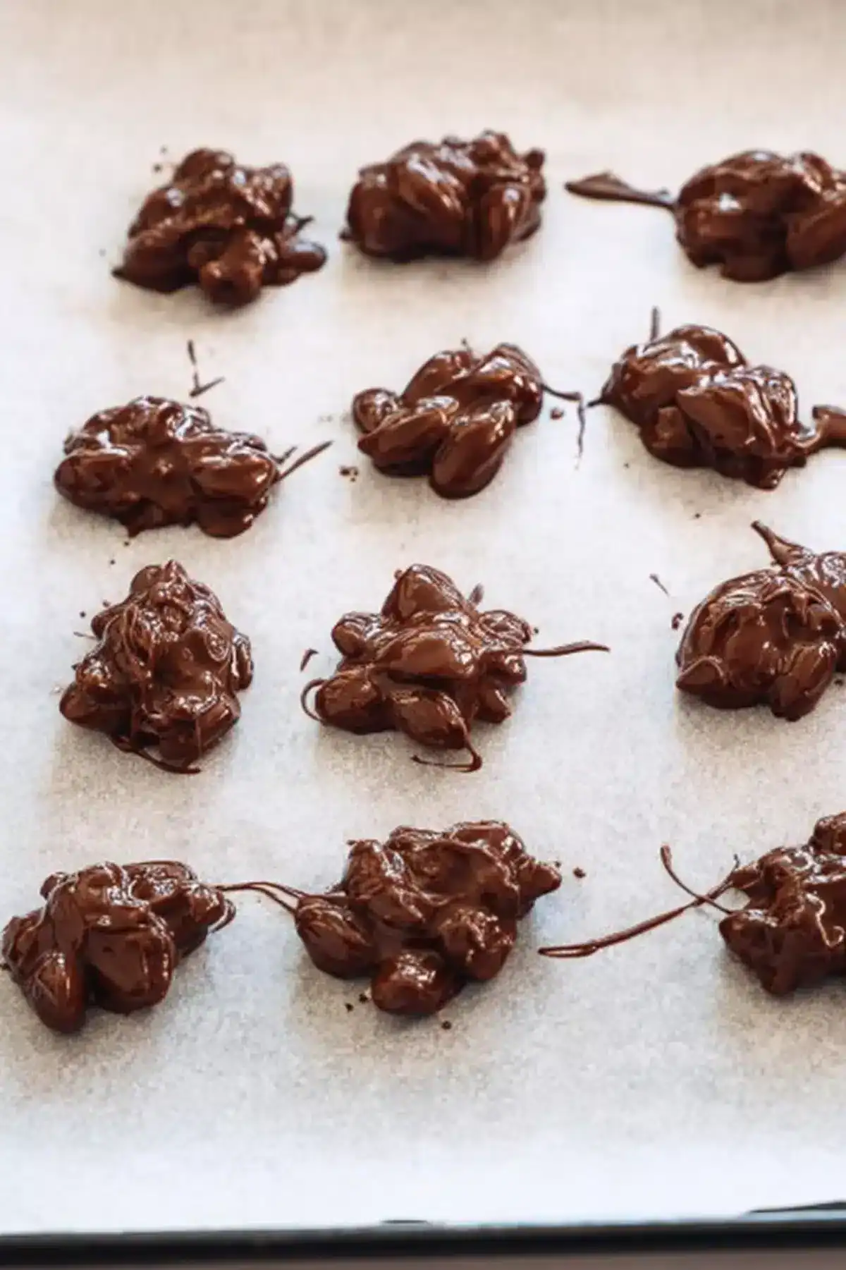 Crunchy Chocolate Almond Clusters